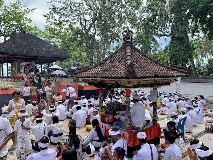 Hari Pagerwesi Hari Raya untuk Memagari Diri dengan Ilmu Pengetahuan